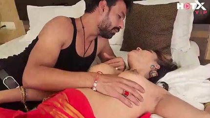 Minahil Malik Wearing Pakistani Choli And Lehnga And Having Fun With SK777 In The Hotel Room Leaked Video SD (2026)