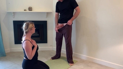 Stepson Helps Stepmom With Yoga And Stretches Her Pussy (2) SD (2026)