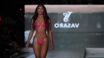 Hot Girls In Bikini Show SD (2026)