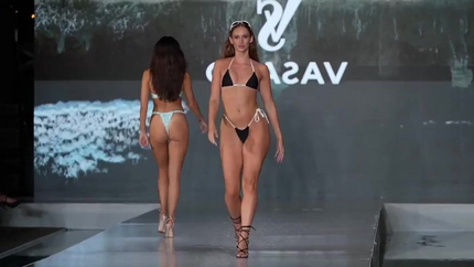 Hot Girls In Bikini Show SD (2026)