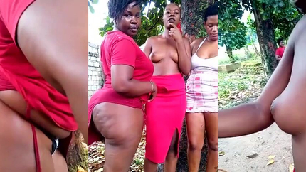 Naughty African Girls Flashing In The Backyard. SD (2026)