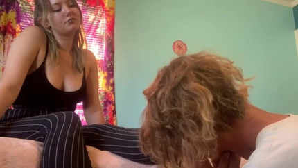 18 Year Old Goth GF Makes Me Lick Her Dirty Feet Clean After Work SD (2026)
