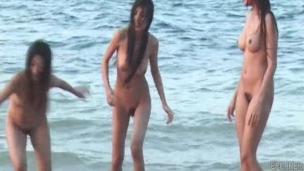 Girls Play Ball On The Beach Anya,Min Sueng,Miko Photoshoot - Busty Merilyn SD (2026)